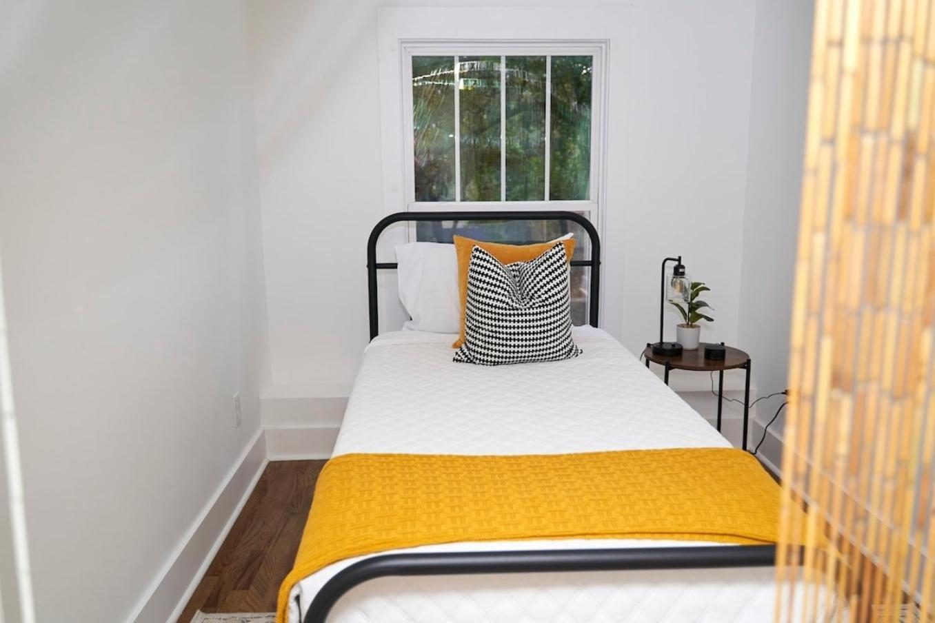 Spacious Retreat Near Downtown, Atl 亚特兰大 外观 照片