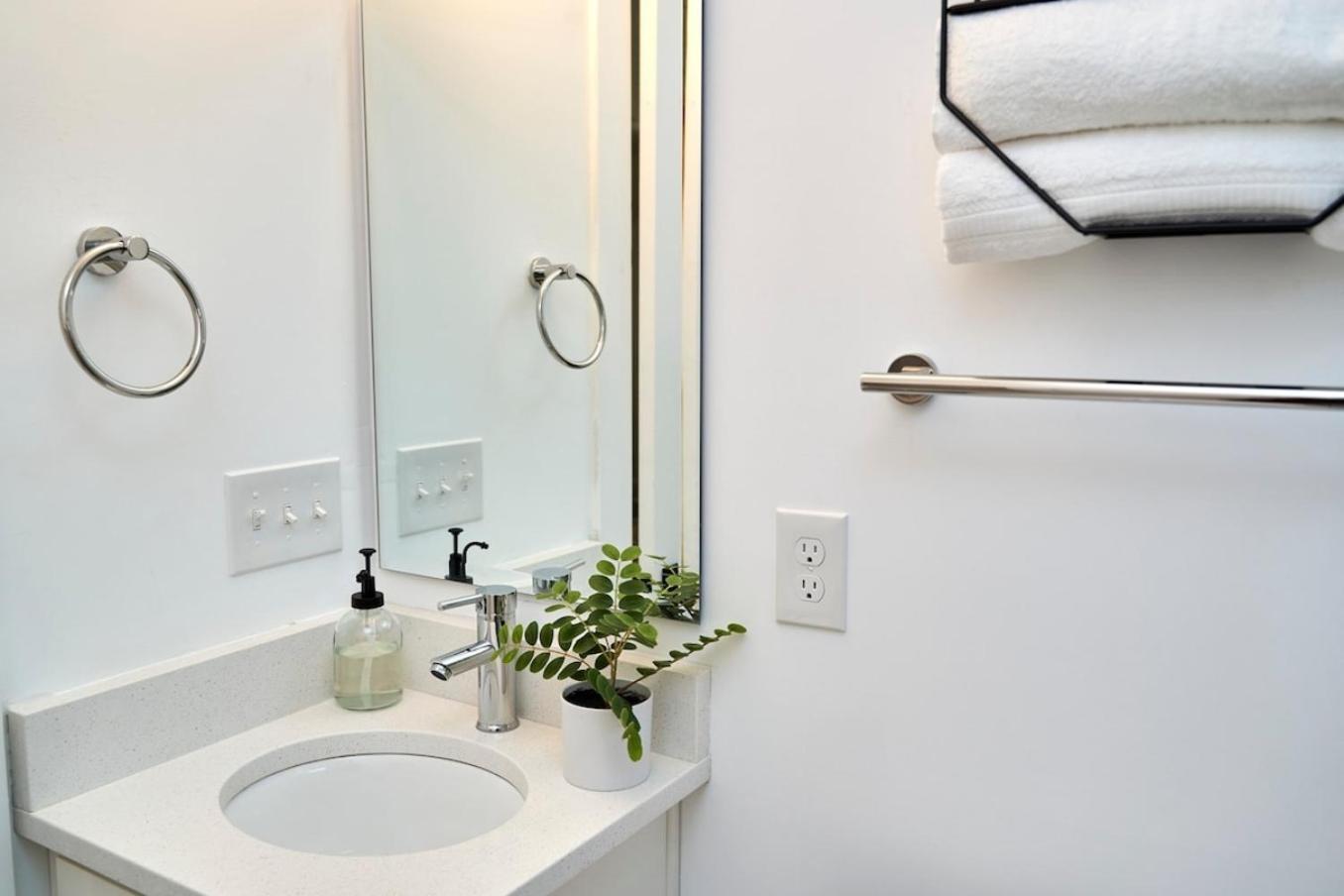 Spacious Retreat Near Downtown, Atl 亚特兰大 外观 照片